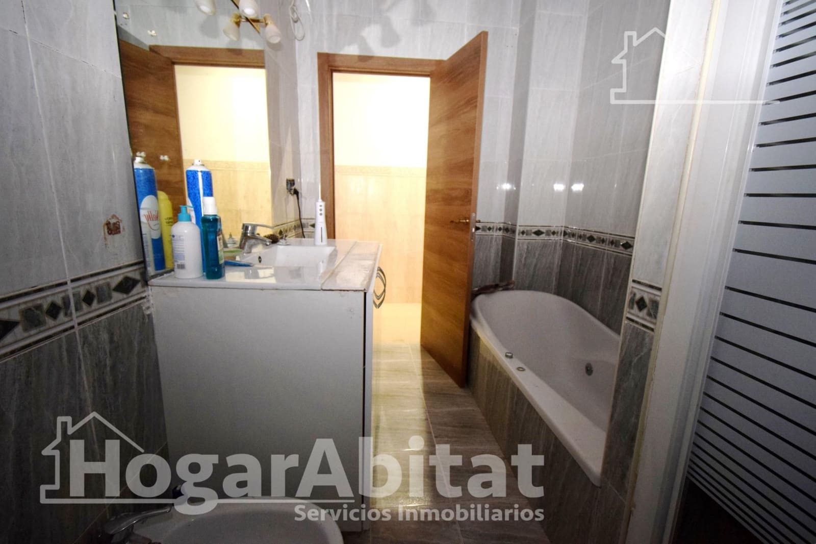 Casa de 6 habitaciones en Catarroja en venta con garaje - 600.000 € (Ref: 9829237)