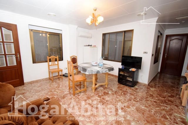 Casa de 6 habitaciones en Catarroja en venta con garaje - 600.000 € (Ref: 9829237)