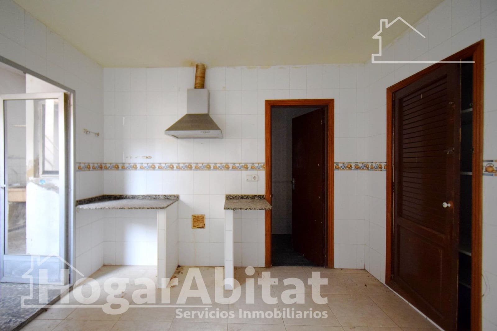 Casa de 11 habitaciones en Moncada en venta con garaje - 450.000 € (Ref: 9829240)