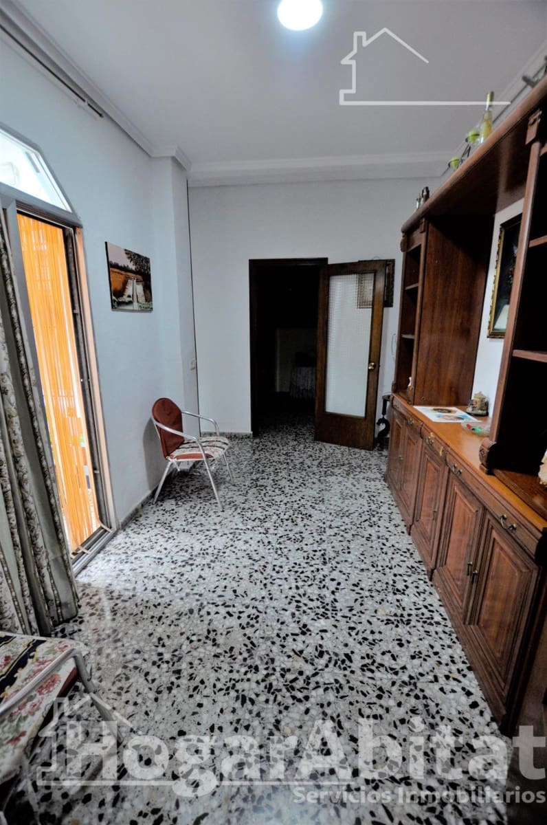 Casa de 5 habitaciones en Burjassot en venta con garaje - 450.000 € (Ref: 9829241)