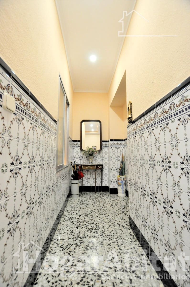 Casa de 5 habitaciones en Burjassot en venta con garaje - 450.000 € (Ref: 9829241)
