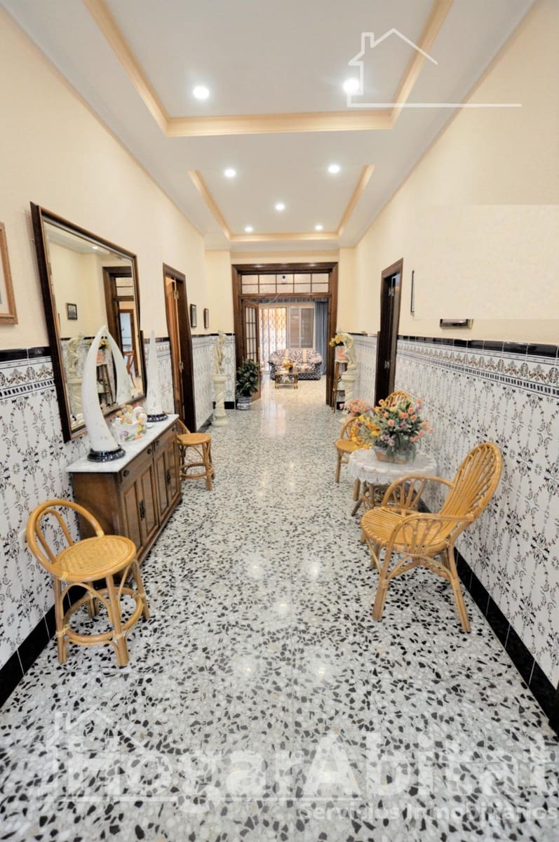 Casa de 5 habitaciones en Burjassot en venta con garaje - 450.000 € (Ref: 9829241)