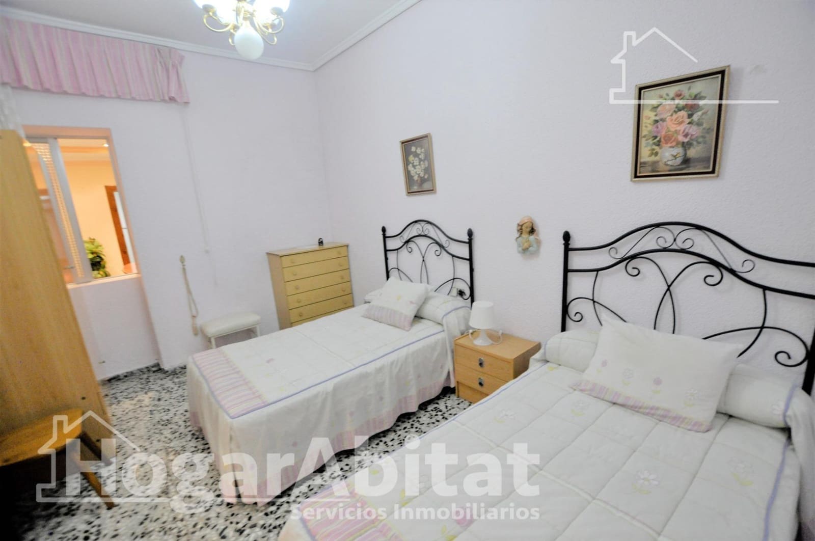 Casa de 5 habitaciones en Burjassot en venta con garaje - 450.000 € (Ref: 9829241)