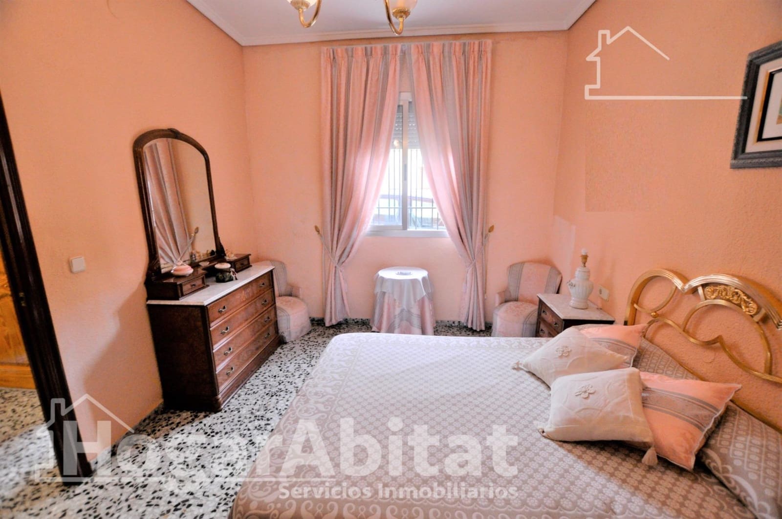 Casa de 5 habitaciones en Burjassot en venta con garaje - 450.000 € (Ref: 9829241)