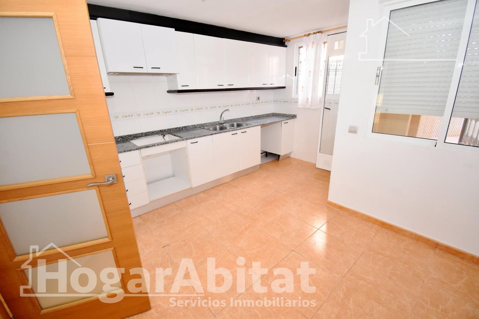 3 bedroom Flat for sale in Vila-real with garage - € 198,500 (Ref: 9833709)
