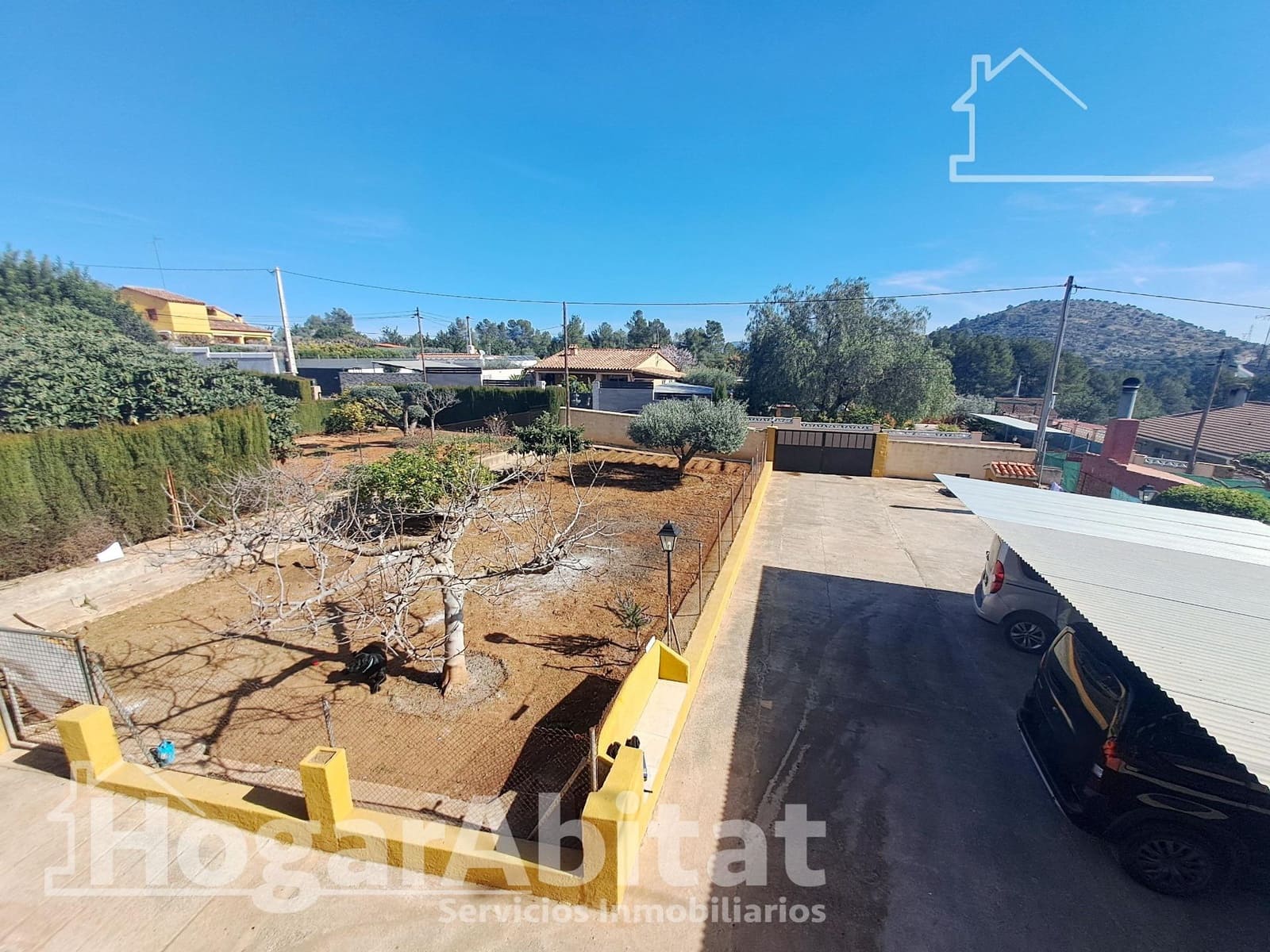 6 bedroom Villa for sale in L'Alcora with pool garage - € 195,000 (Ref: 9833711)