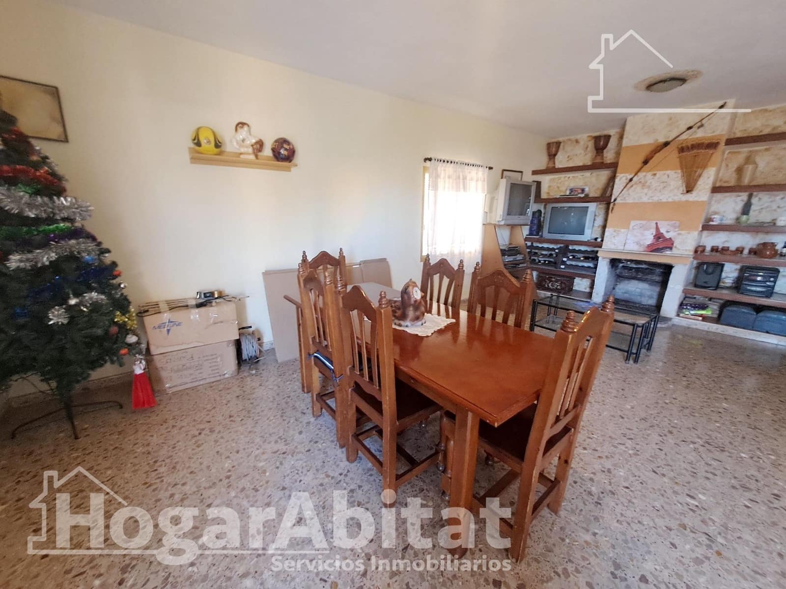 6 bedroom Villa for sale in L'Alcora with pool garage - € 195,000 (Ref: 9833711)