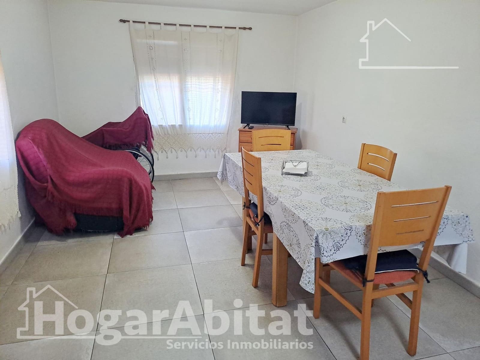 6 bedroom Villa for sale in L'Alcora with pool garage - € 195,000 (Ref: 9833711)