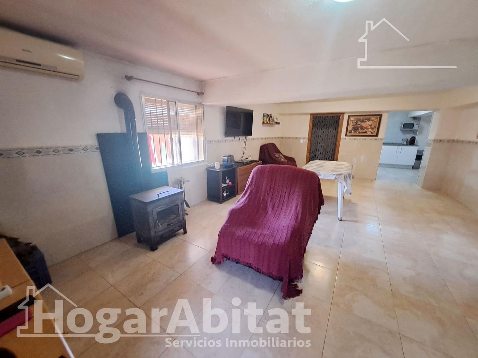 6 bedroom Villa for sale in L'Alcora with pool garage - € 195,000 (Ref: 9833711)