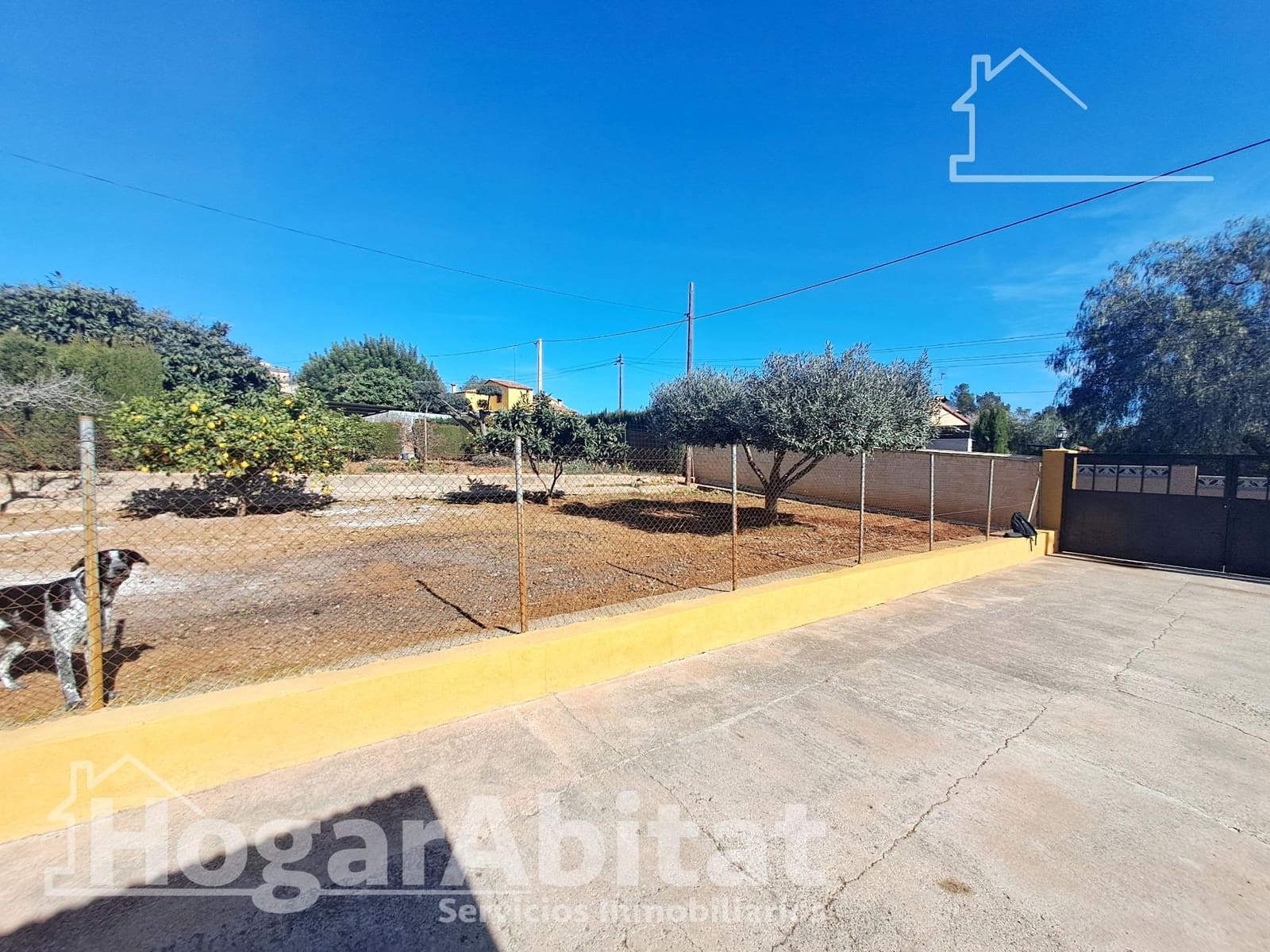 6 bedroom Villa for sale in L'Alcora with pool garage - € 195,000 (Ref: 9833711)