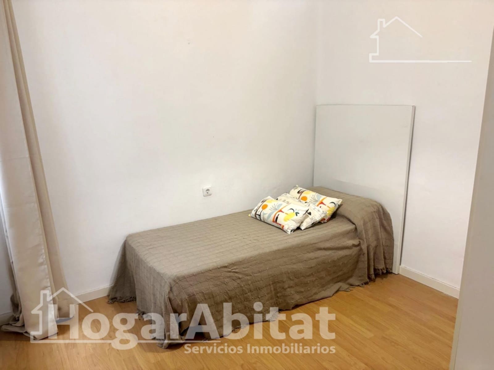 3 Zimmer Wohnung zu verkaufen in Valencia Stadt - 300.000 € (Ref: 9833715)