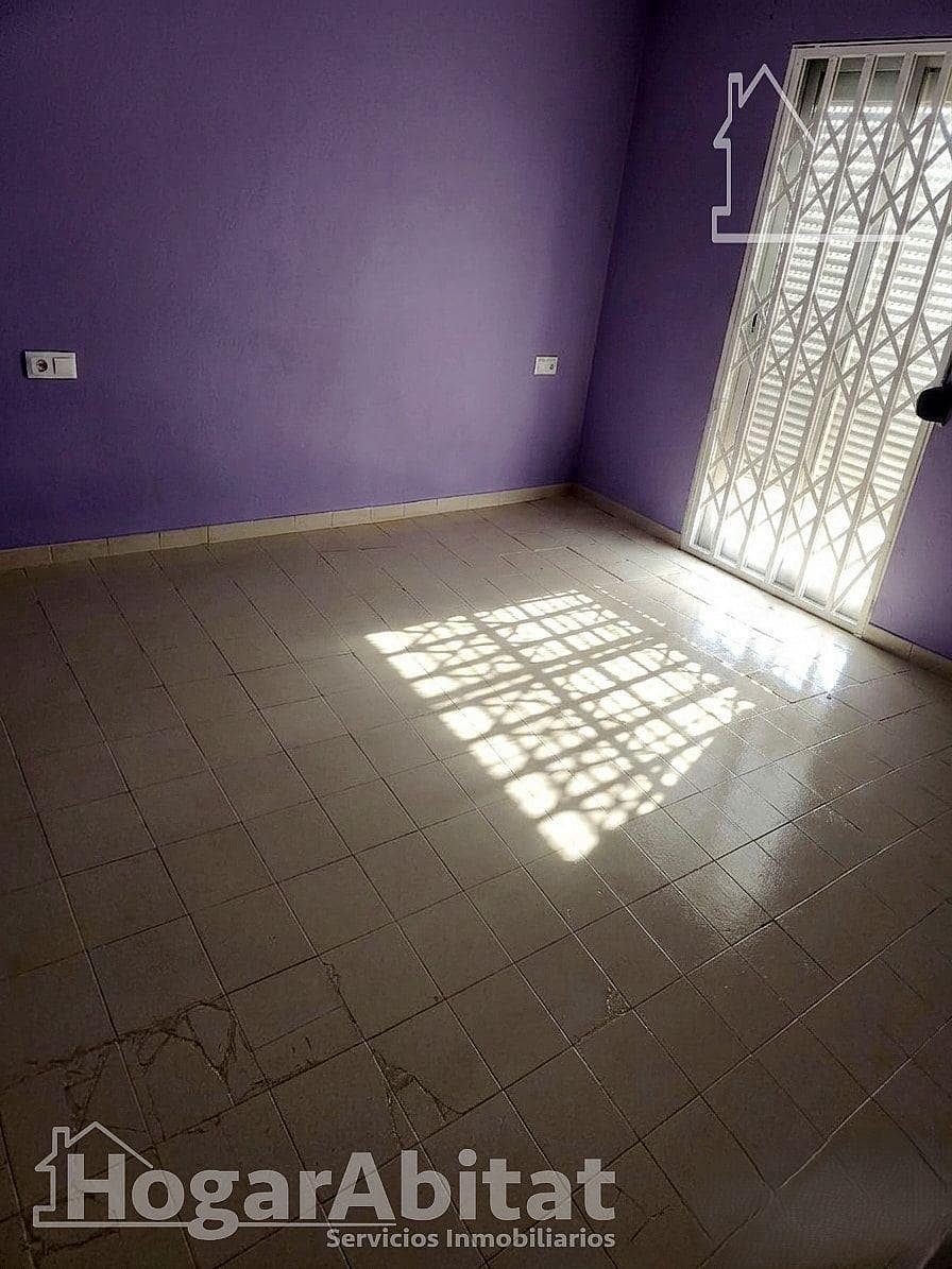 Casa de 5 habitaciones en Venta del Moro en venta - 80.000 € (Ref: 9833716)
