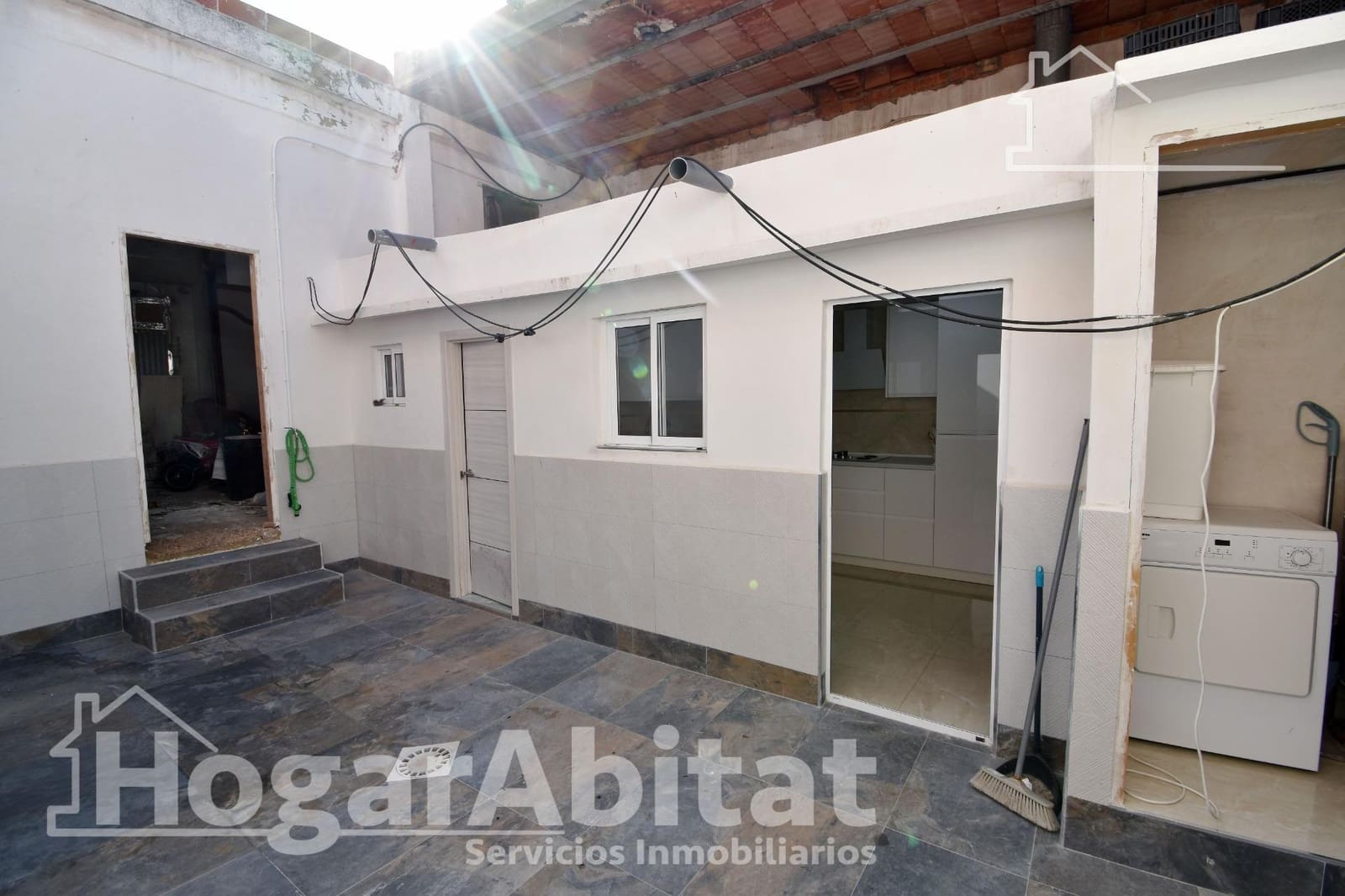 2 bedroom Townhouse for sale in Algemesi with garage - € 150,000 (Ref: 9833719)