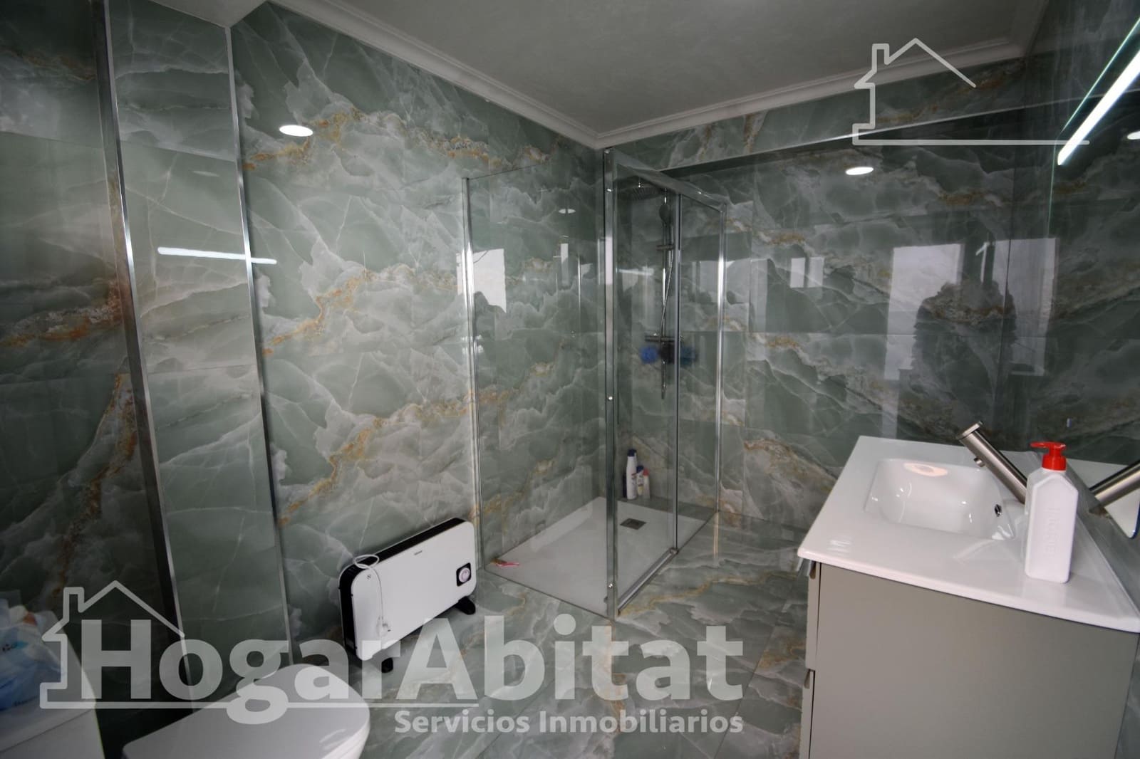 2 bedroom Townhouse for sale in Algemesi with garage - € 150,000 (Ref: 9833719)