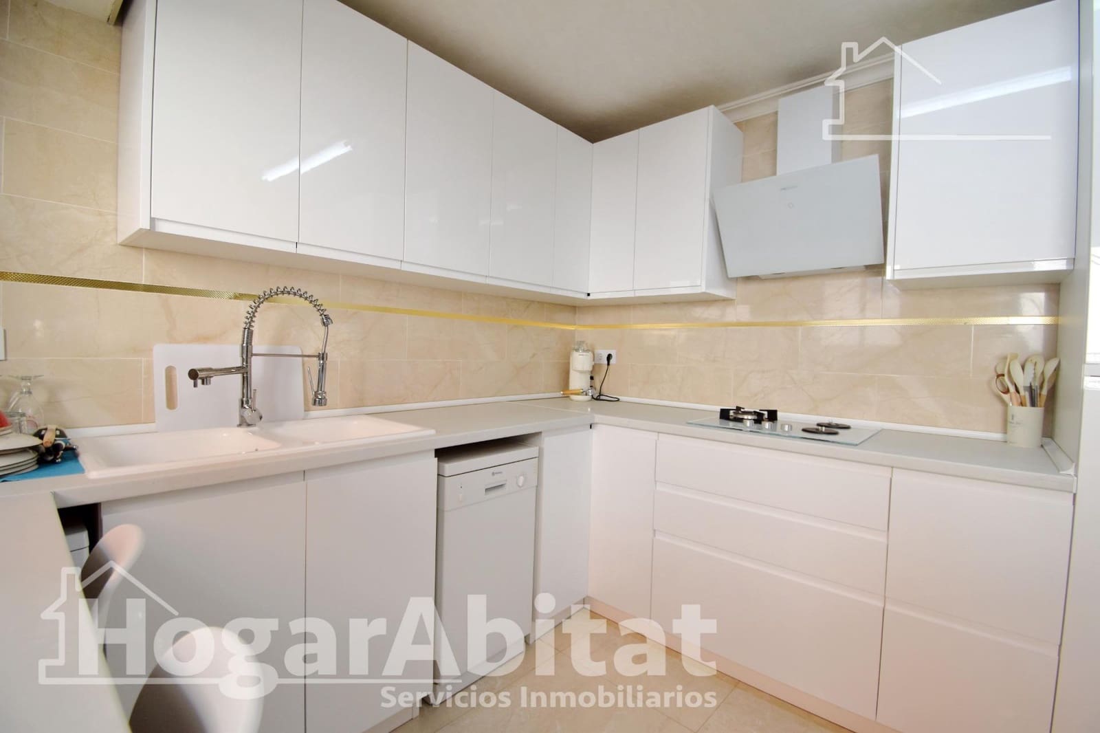 2 bedroom Townhouse for sale in Algemesi with garage - € 150,000 (Ref: 9833719)