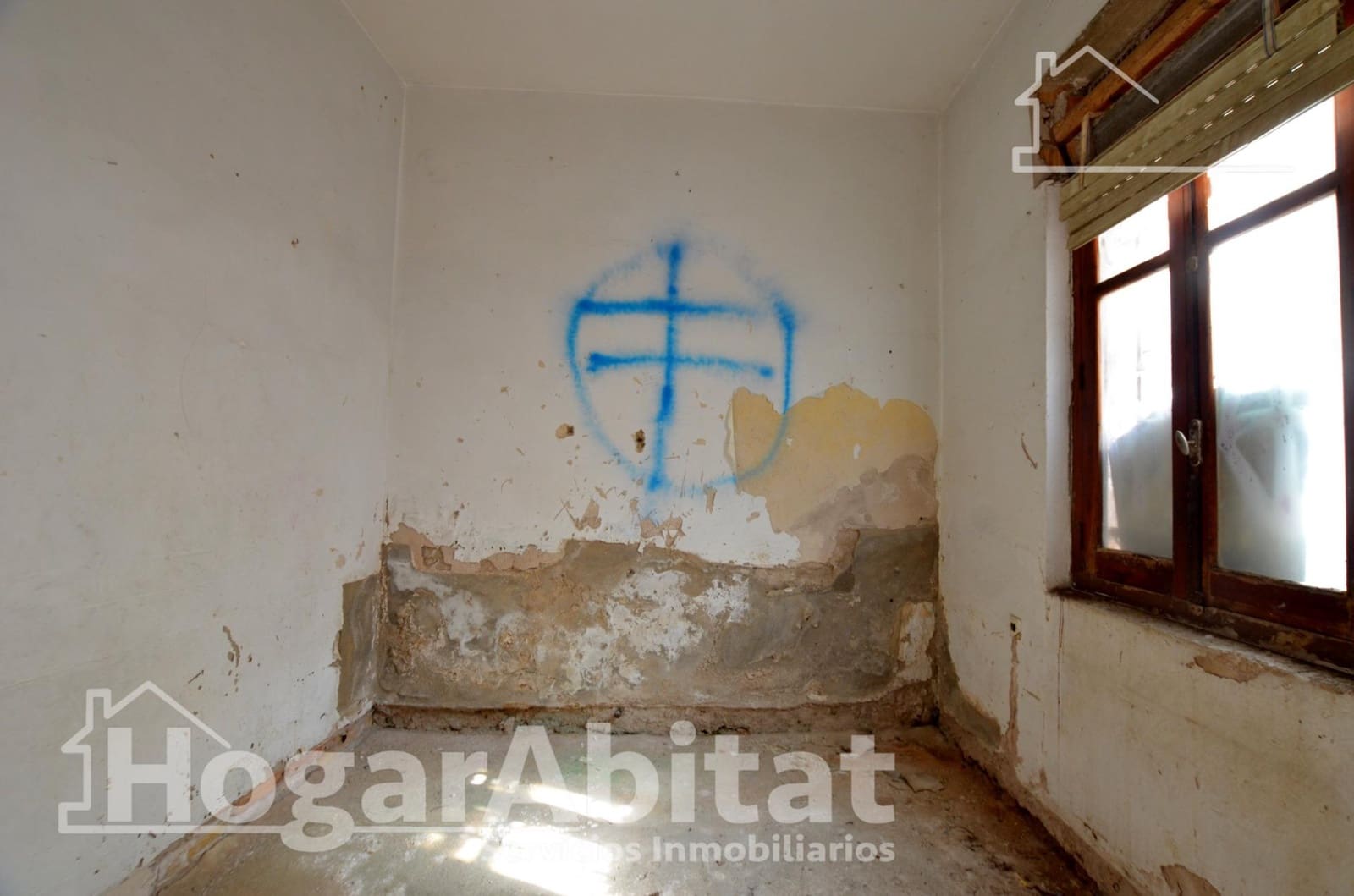 Casa de 3 habitaciones en Benifairó de la Valldigna en venta - 65.000 € (Ref: 9833720)