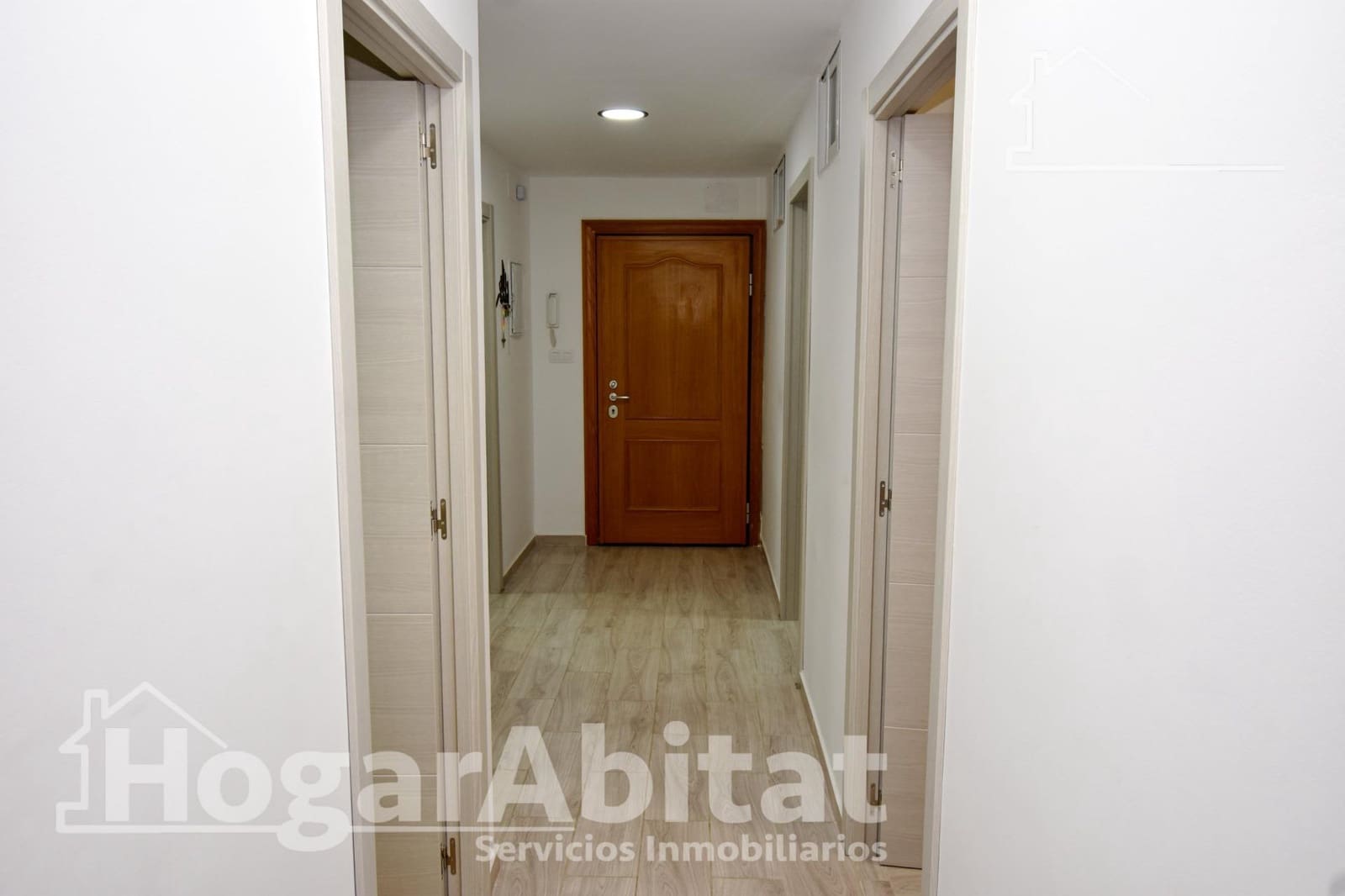 3 bedroom Flat for sale in Alzira - € 160,000 (Ref: 9836289)