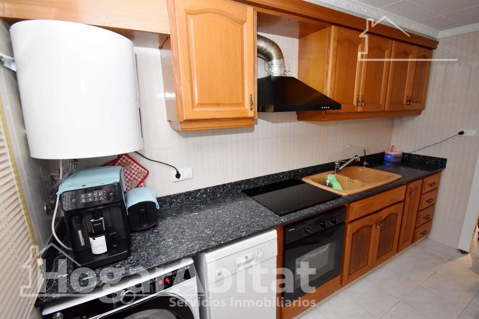 3 bedroom Flat for sale in Alzira - € 180,000 (Ref: 9836291)