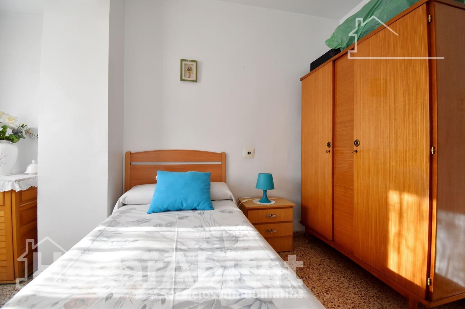 3 bedroom Flat for sale in Oliva - € 140,000 (Ref: 9836299)