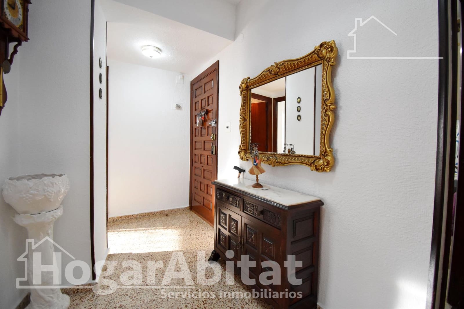 3 bedroom Flat for sale in Oliva - € 140,000 (Ref: 9836299)