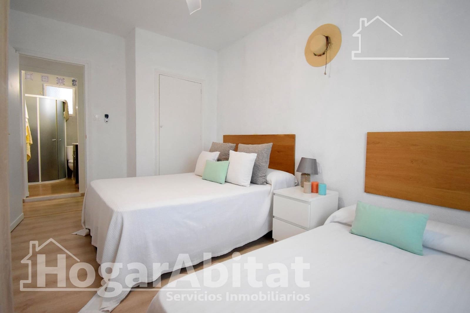 1 bedroom Penthouse for sale in Miramar - € 124,900 (Ref: 9836300)