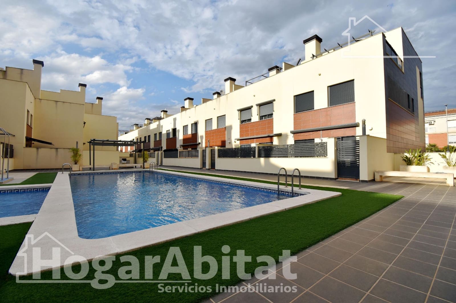 4 bedroom Terraced Villa for sale in Castello de la Plana with pool garage - € 450,000 (Ref: 9839294)