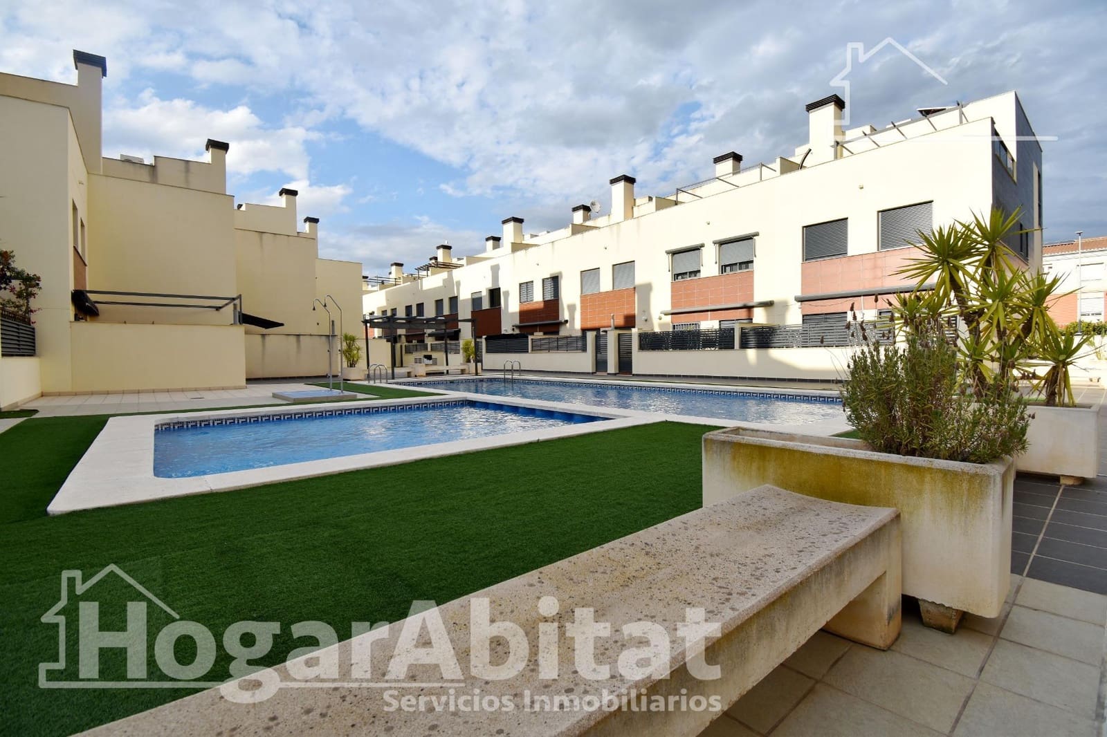4 bedroom Terraced Villa for sale in Castello de la Plana with pool garage - € 450,000 (Ref: 9839294)