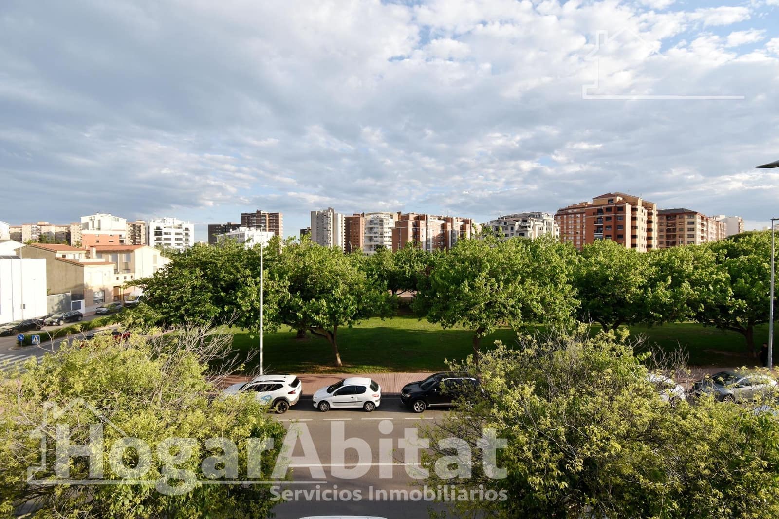 4 bedroom Terraced Villa for sale in Castello de la Plana with pool garage - € 450,000 (Ref: 9839294)