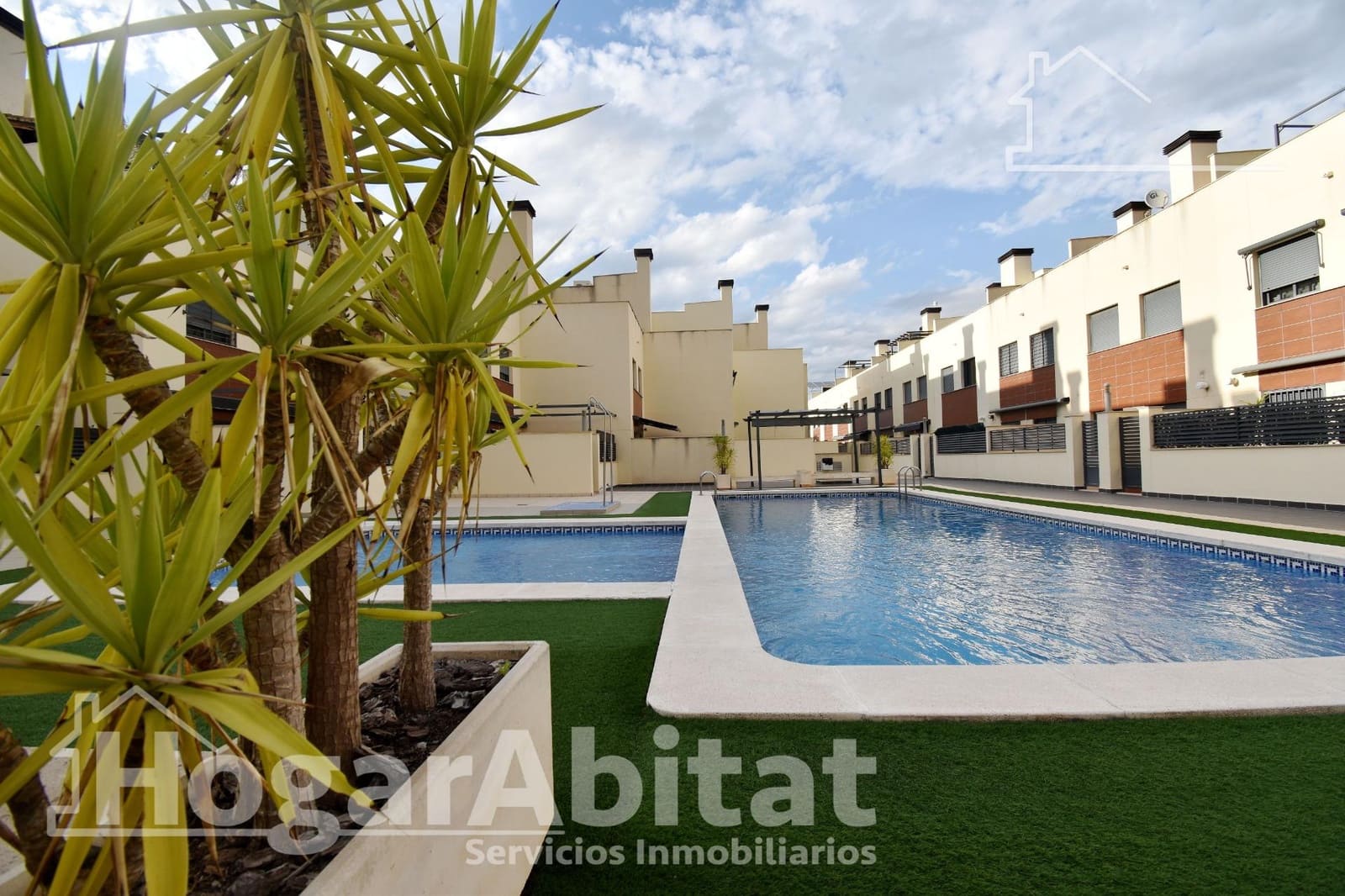 4 bedroom Terraced Villa for sale in Castello de la Plana with pool garage - € 450,000 (Ref: 9839294)