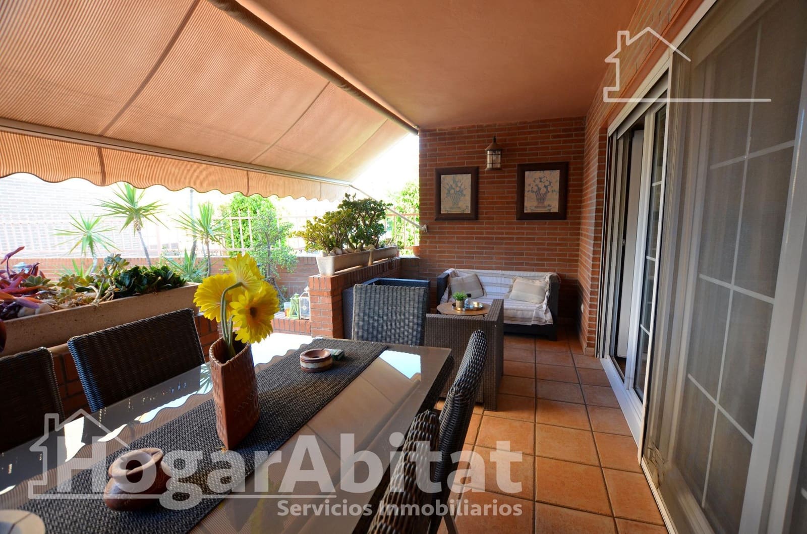 3 bedroom Terraced Villa for sale in Alicante / Alacant city with pool garage - € 450,000 (Ref: 9839301)