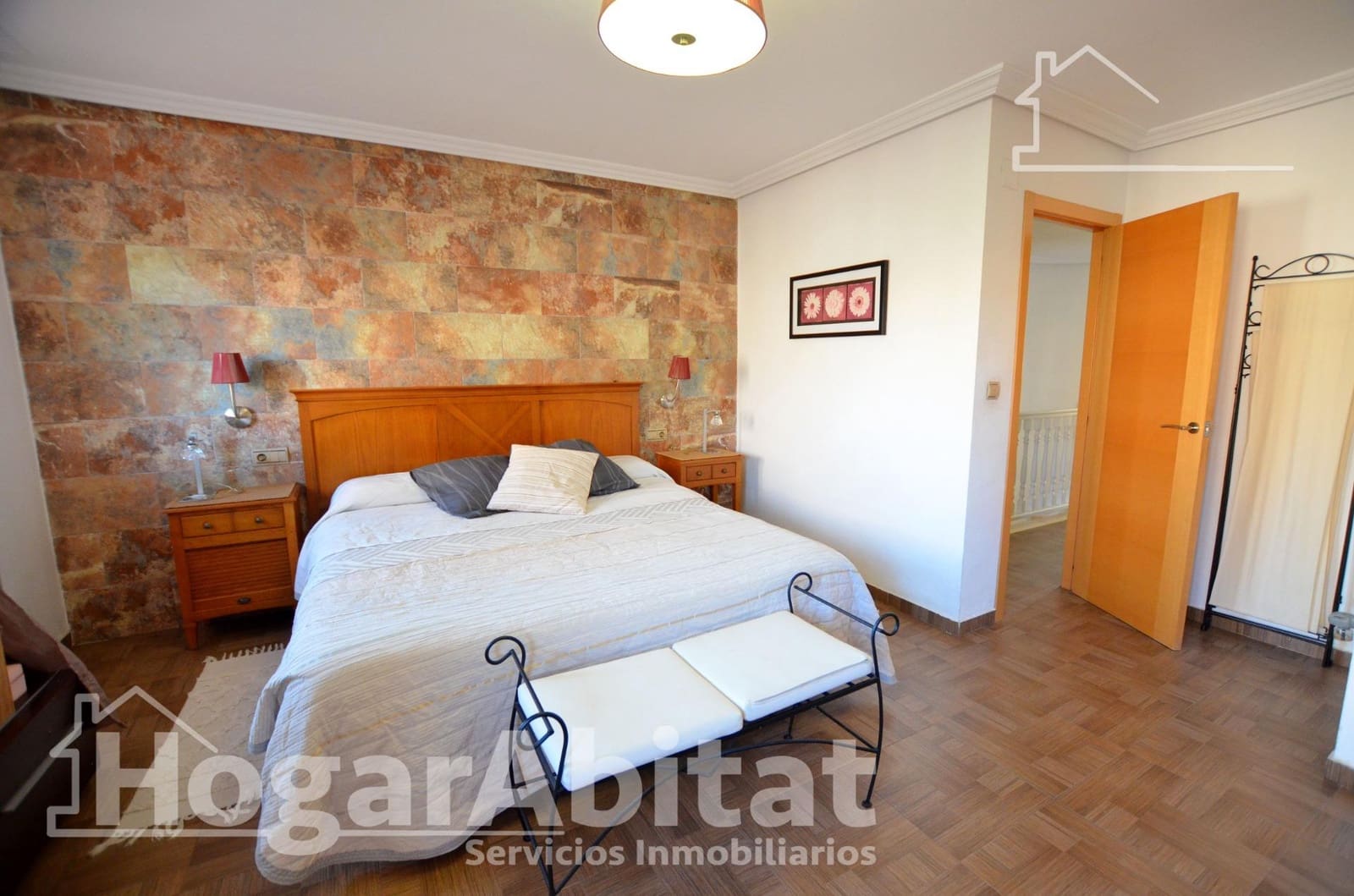 3 bedroom Terraced Villa for sale in Alicante / Alacant city with pool garage - € 450,000 (Ref: 9839301)