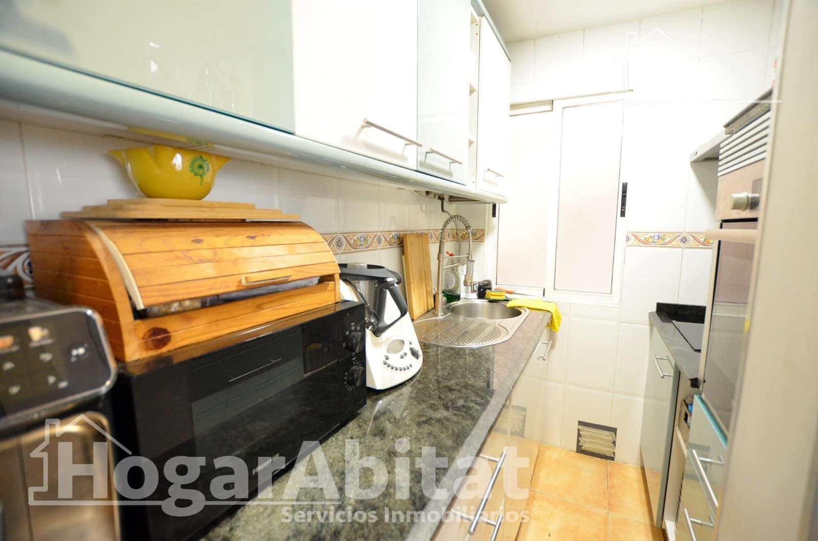 3 sovrum Lägenhet till salu i Alicante stad med garage - 160 000 € (Ref: 9839303)