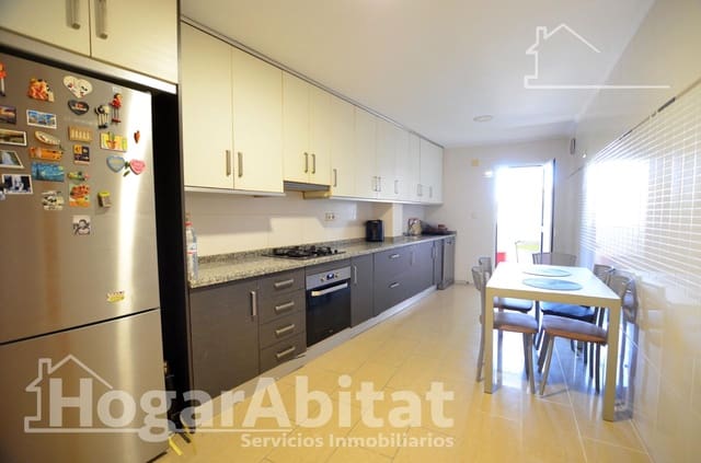 3 bedroom Flat for sale in El Altet, Elche / Elx - € 220,000 (Ref: 9839307)