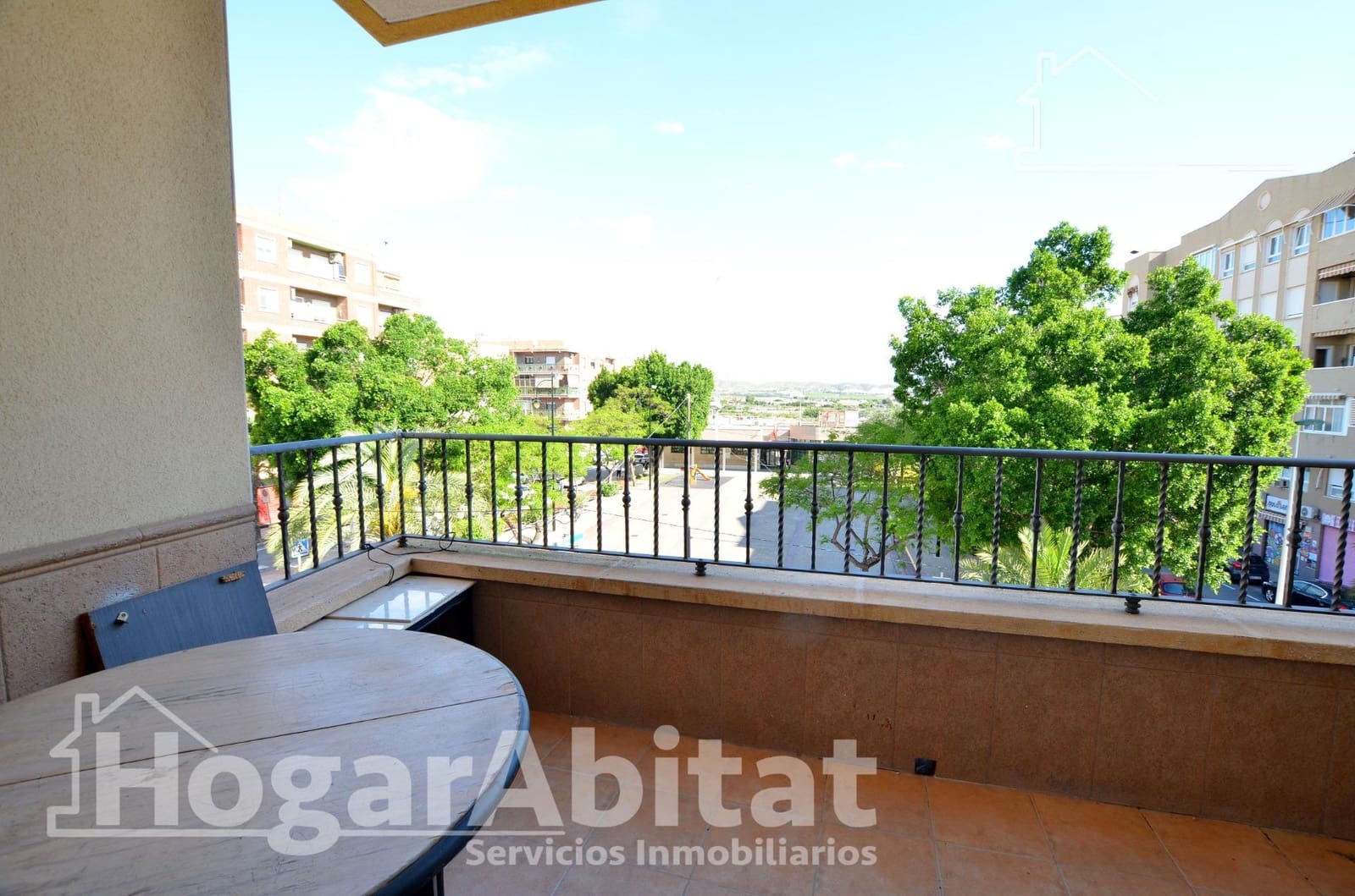 3 bedroom Flat for sale in El Altet - € 220,000 (Ref: 9839307)