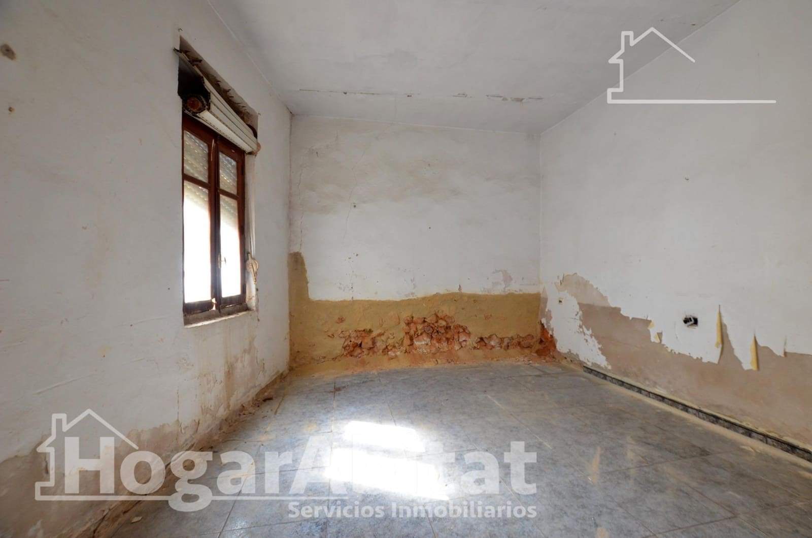 3 bedroom Townhouse for sale in Tavernes de la Valldigna - € 65,000 (Ref: 9839312)