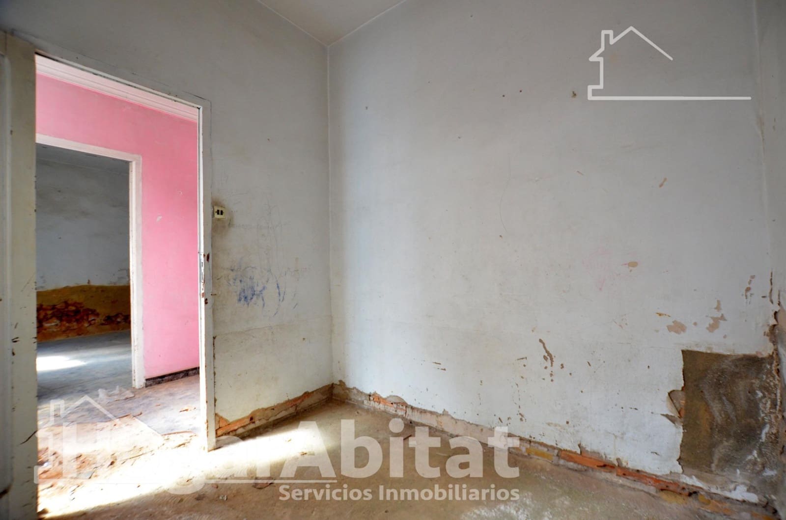 3 bedroom Townhouse for sale in Tavernes de la Valldigna - € 65,000 (Ref: 9839312)