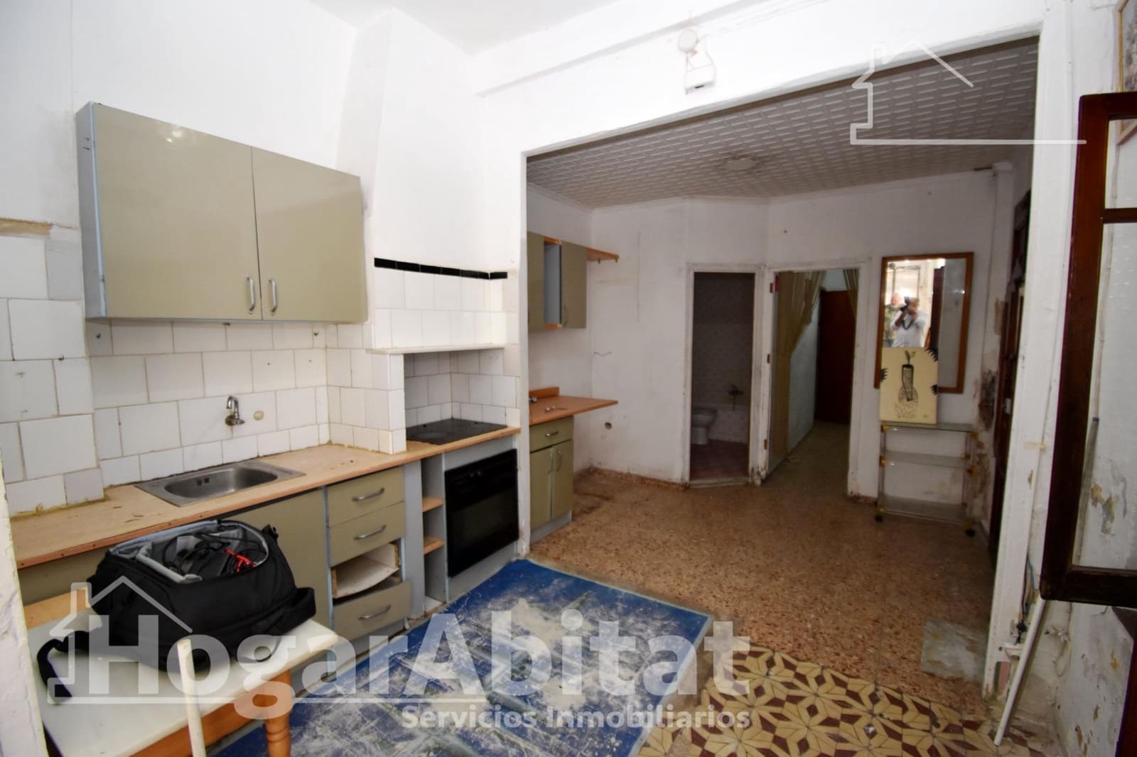6 bedroom Townhouse for sale in Sueca - € 100,000 (Ref: 9839313)