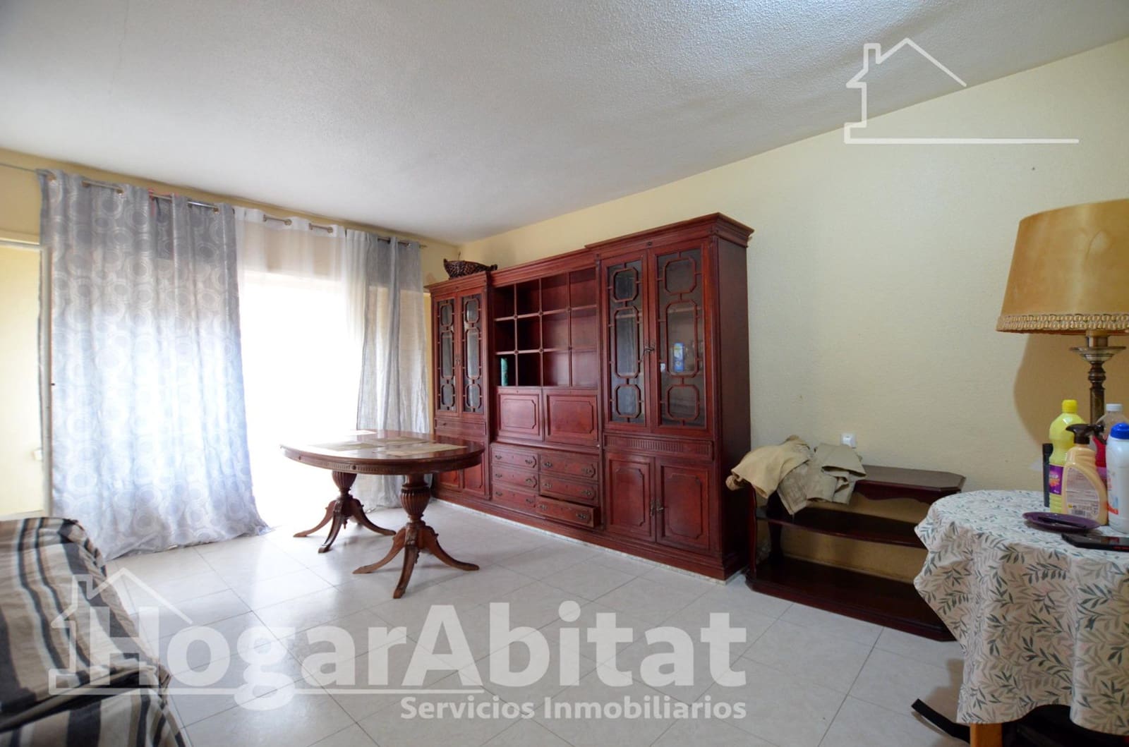 4 bedroom Flat for sale in Gandia - € 120,000 (Ref: 9843437)