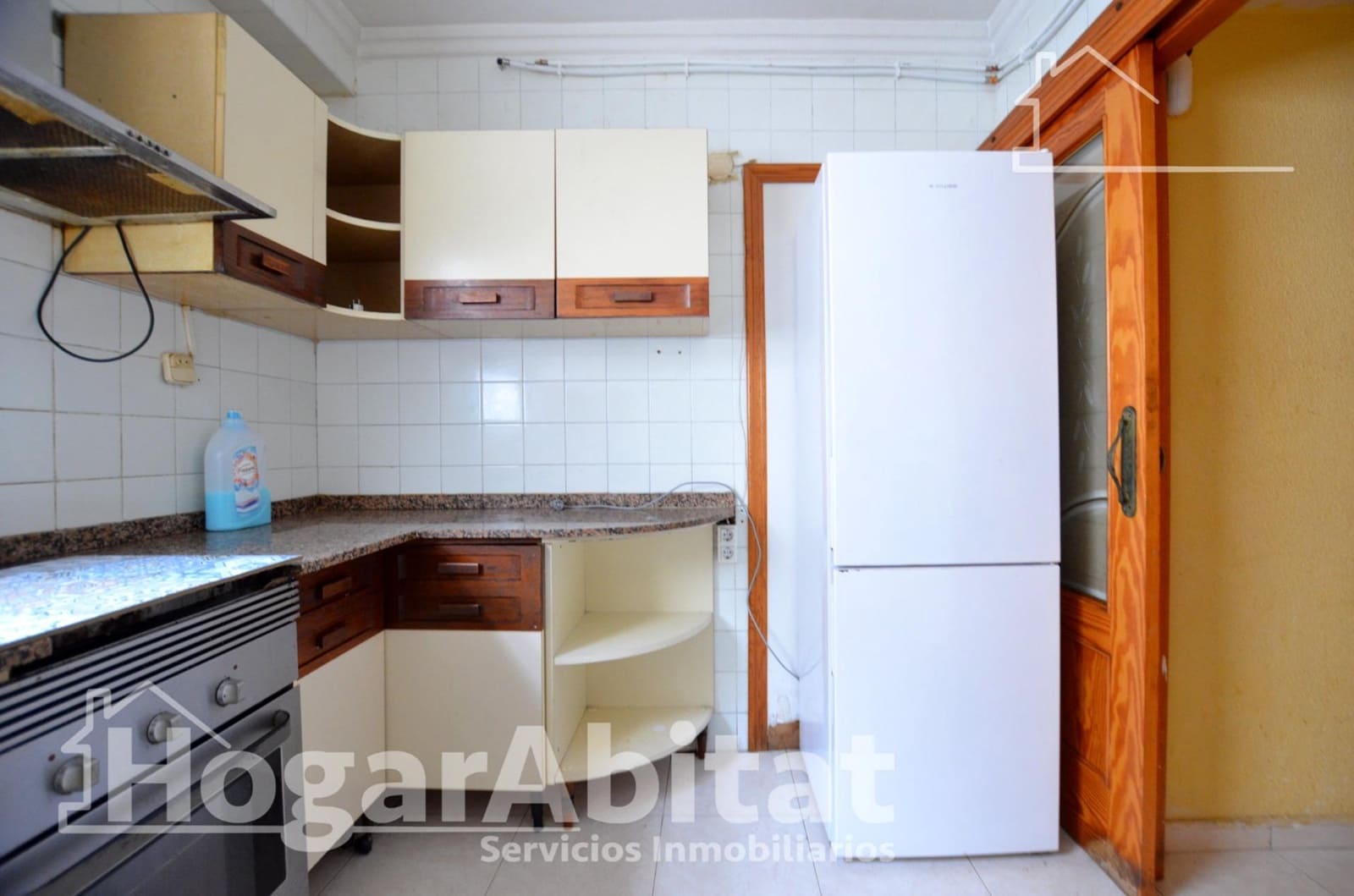4 bedroom Flat for sale in Gandia - € 120,000 (Ref: 9843437)