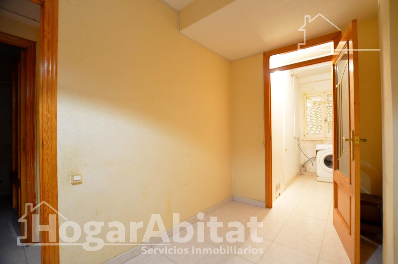 4 bedroom Flat for sale in Gandia - € 120,000 (Ref: 9843437)