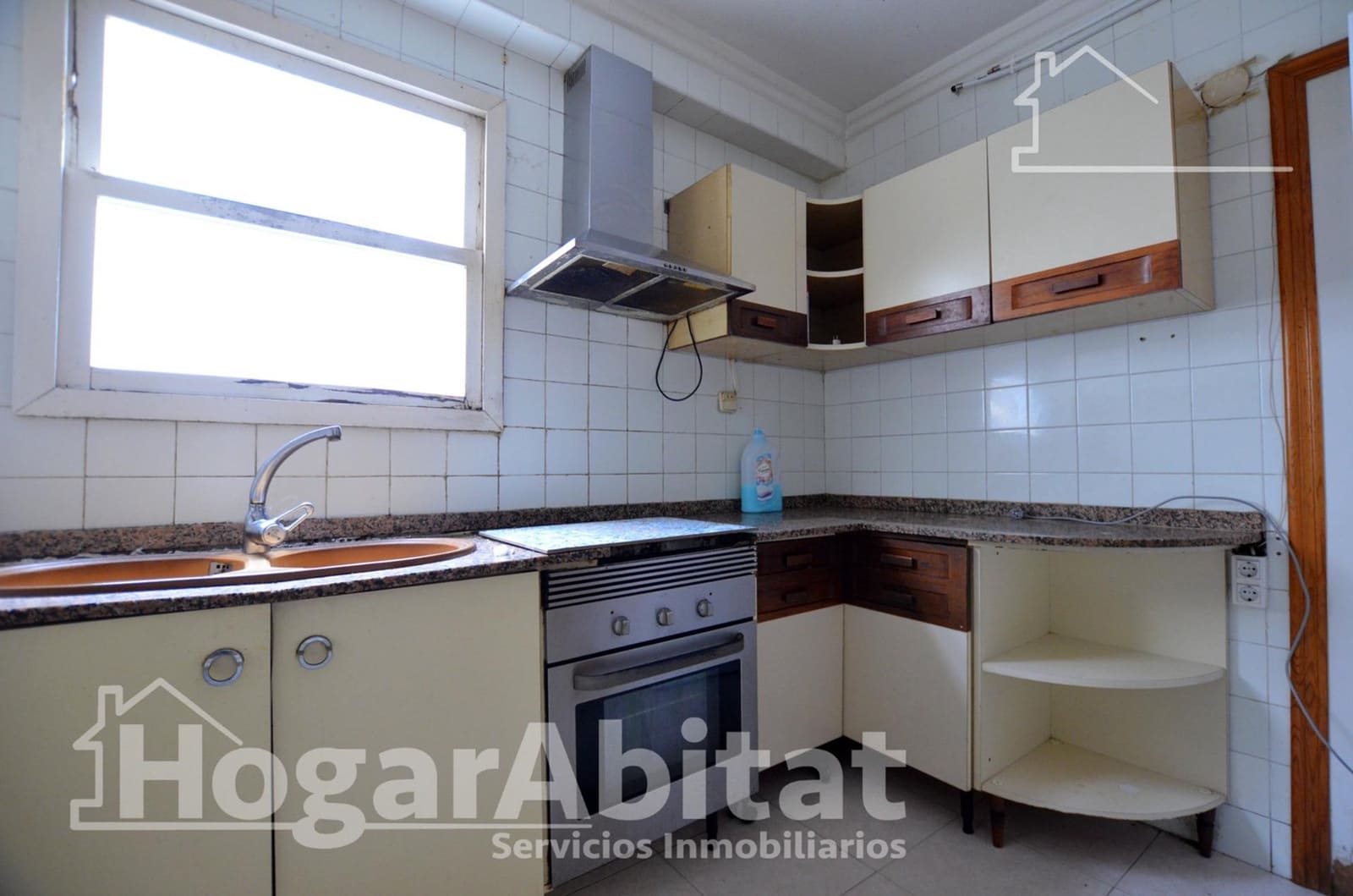 4 bedroom Flat for sale in Gandia - € 120,000 (Ref: 9843437)