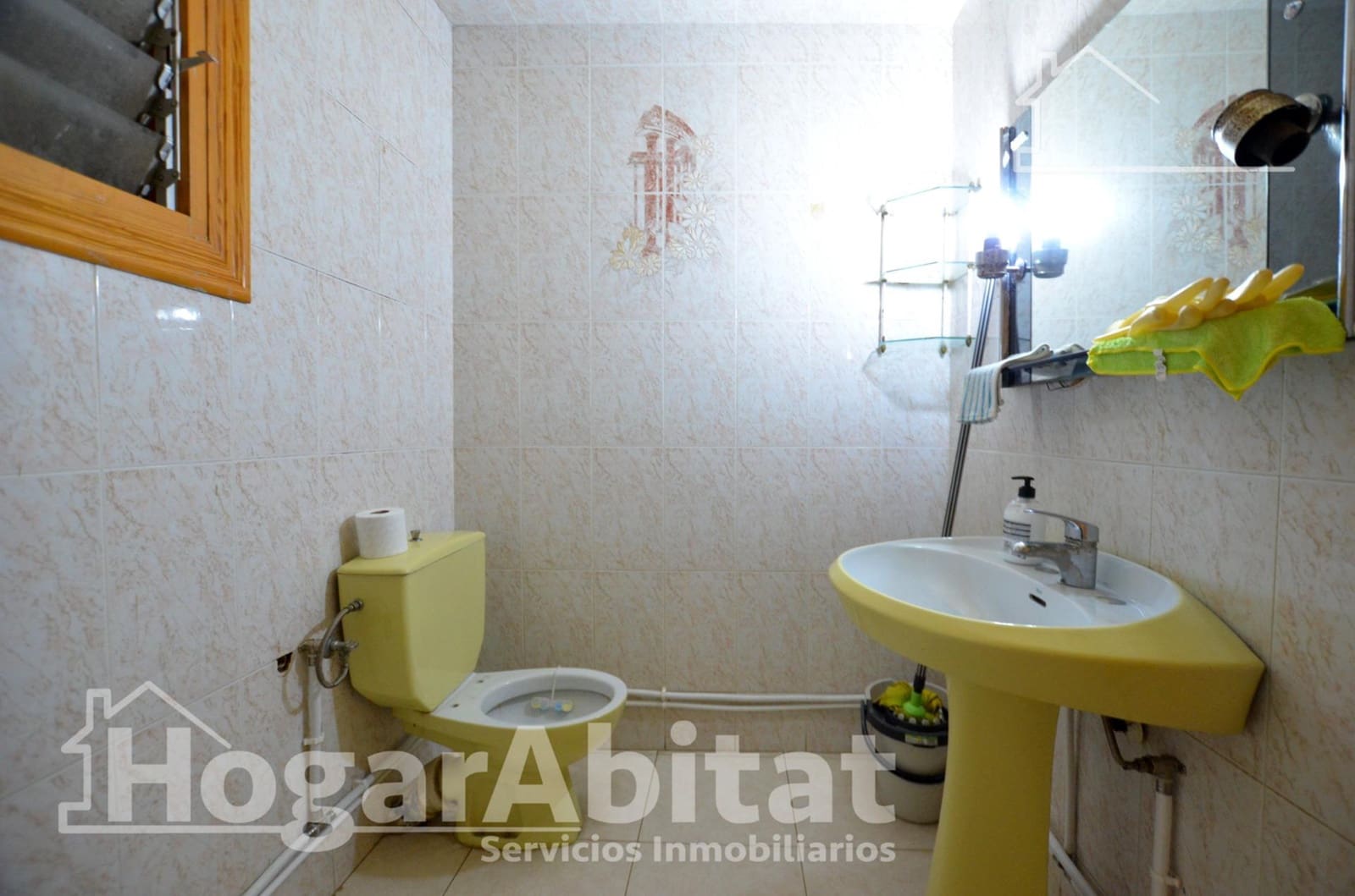 4 bedroom Flat for sale in Gandia - € 120,000 (Ref: 9843437)