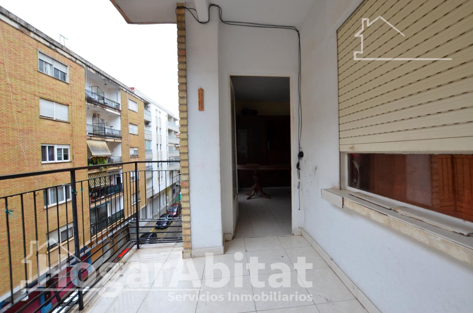 4 bedroom Flat for sale in Gandia - € 120,000 (Ref: 9843437)