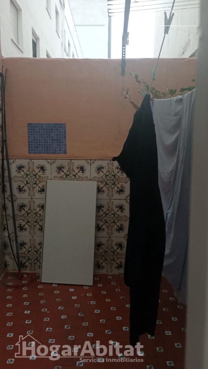 4 bedroom Flat for sale in Gandia - € 192,000 (Ref: 9843438)