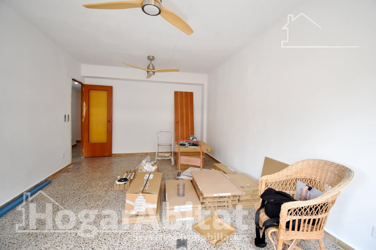 4 bedroom Flat for sale in Gandia - € 195,000 (Ref: 9843443)