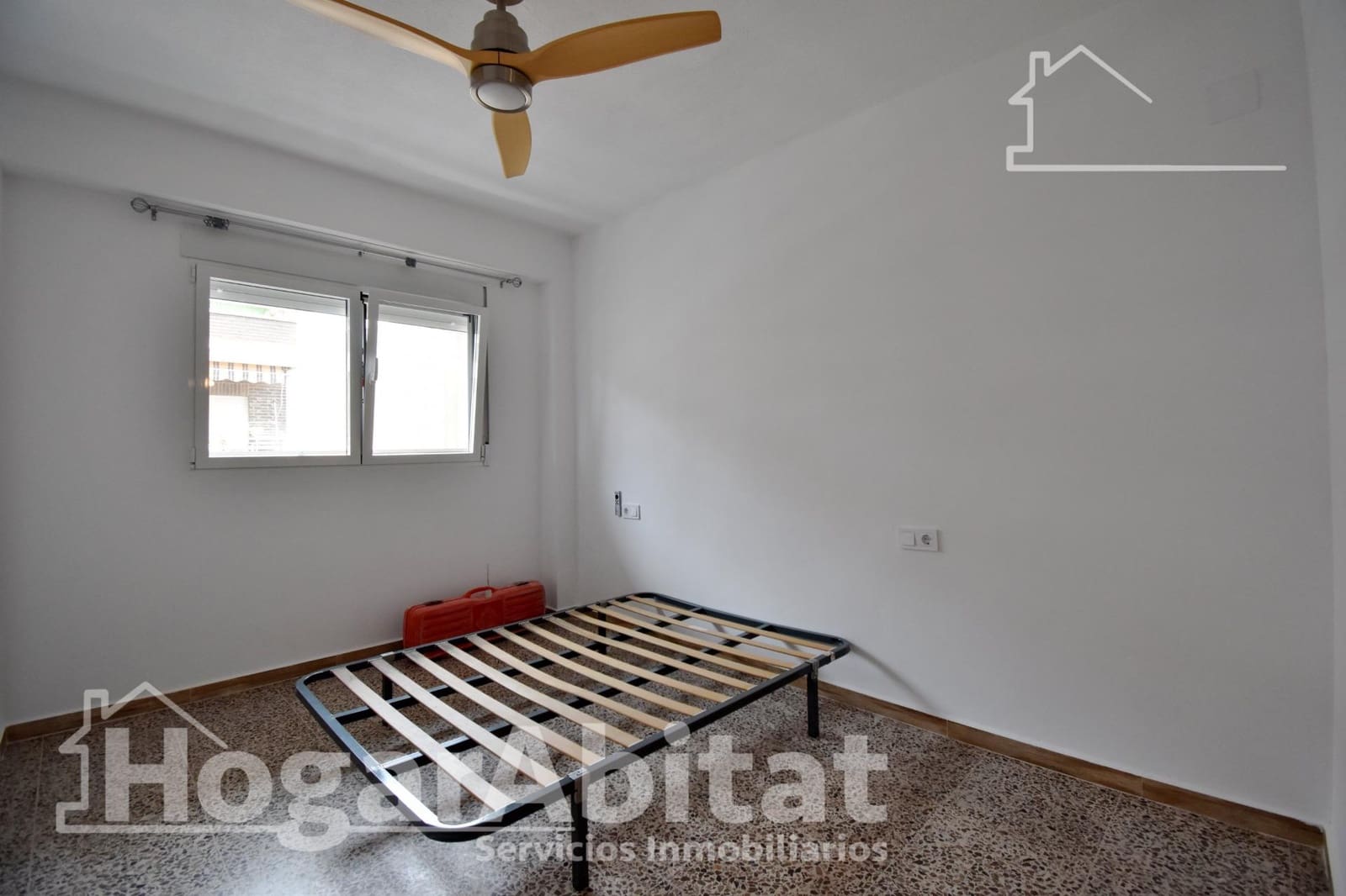 4 bedroom Flat for sale in Gandia - € 195,000 (Ref: 9843443)