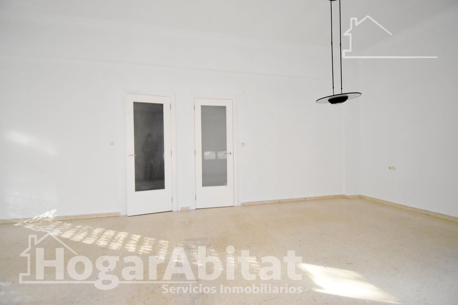 5 bedroom Flat for sale in Gandia - € 215,000 (Ref: 9843445)