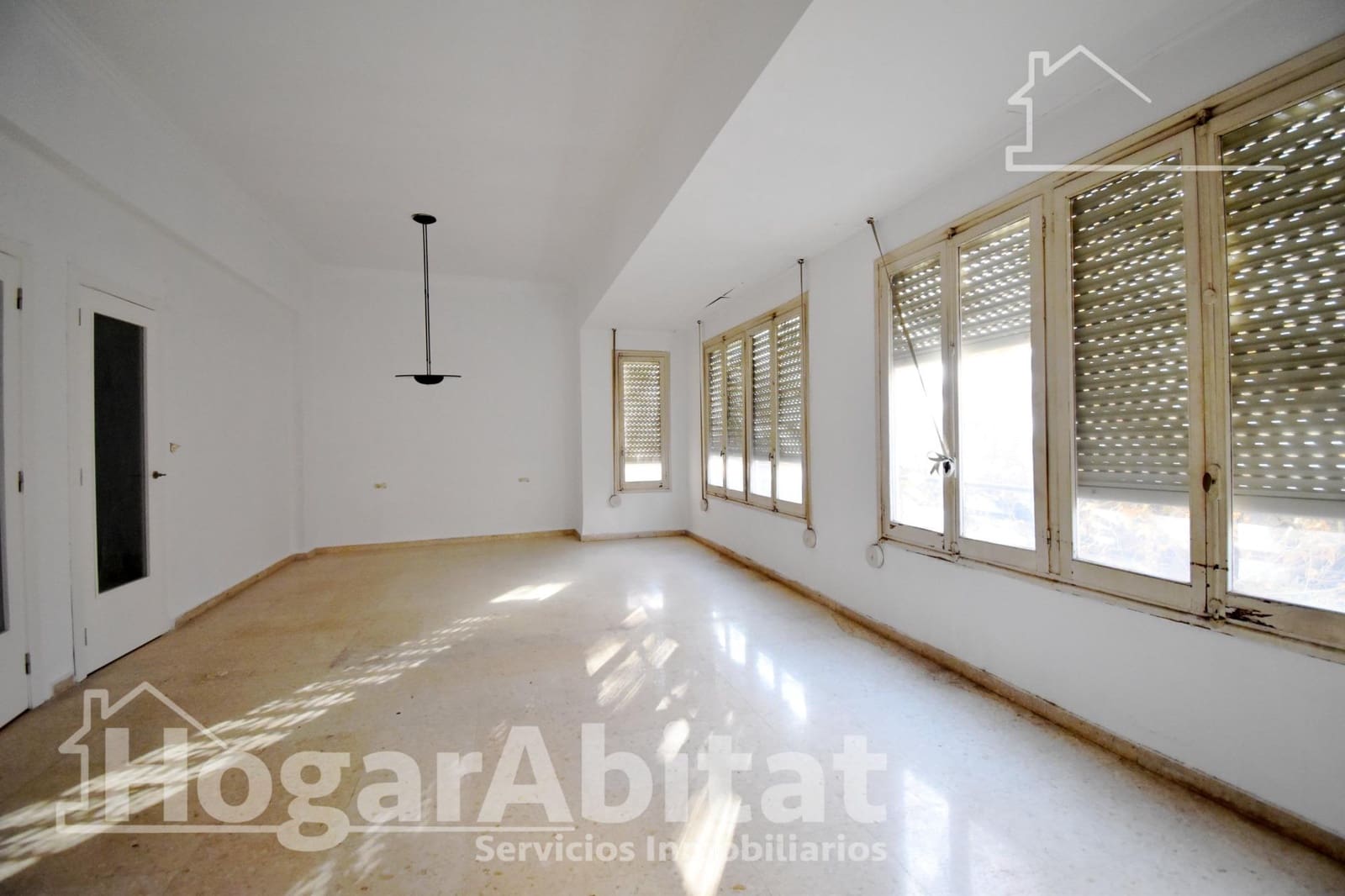 5 bedroom Flat for sale in Gandia - € 215,000 (Ref: 9843445)