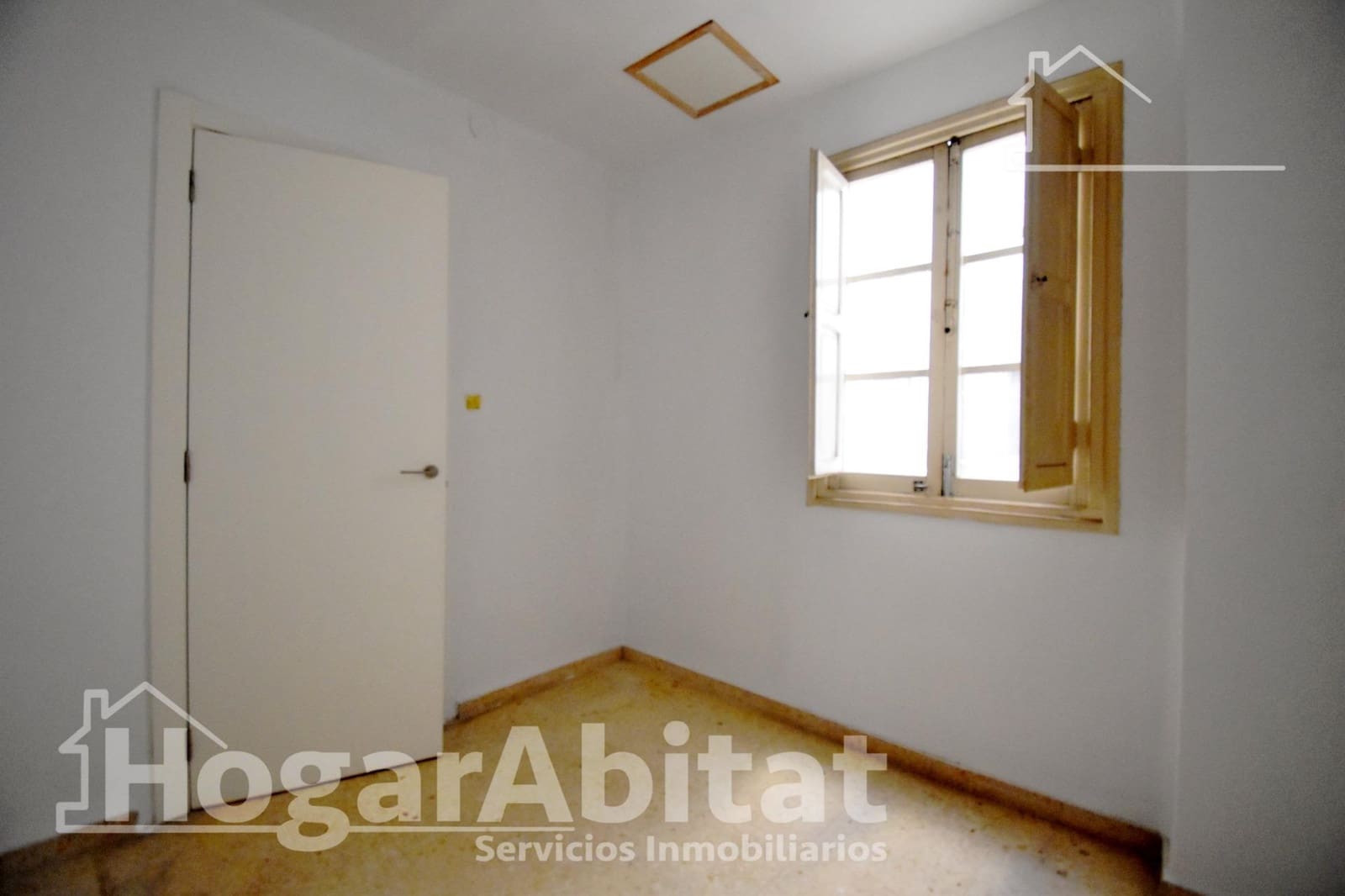 5 bedroom Flat for sale in Gandia - € 215,000 (Ref: 9843445)