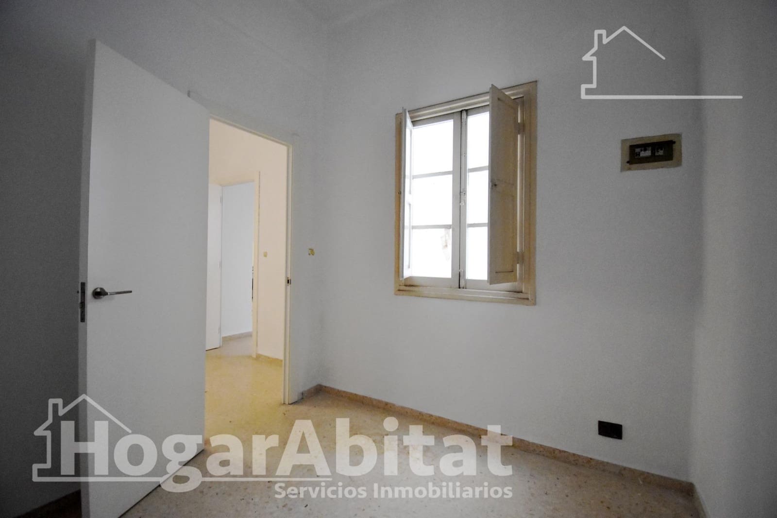 5 bedroom Flat for sale in Gandia - € 215,000 (Ref: 9843445)
